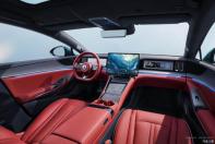 新增熔巖紅配色 新款騰勢(shì)Z9GT內(nèi)飾官圖